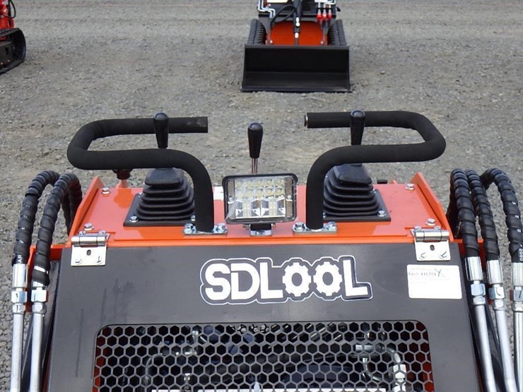 2025-sdlool-sl36c-skid-steer-tracked-loader-image-11