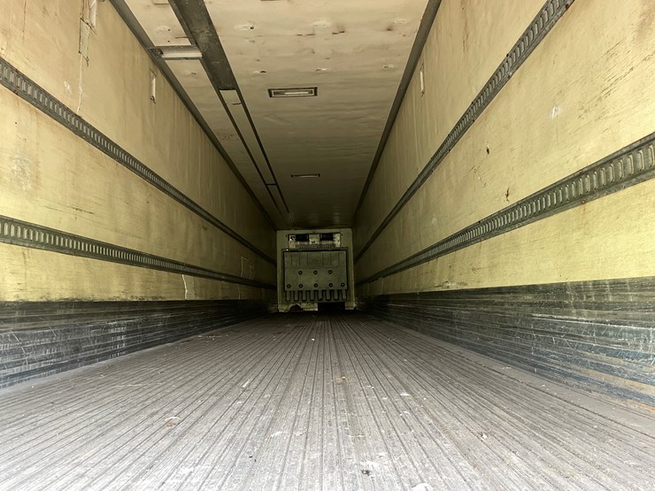 #6284-•-2005-utility-53'-reefer-semi-trailer-(has-wi-title)-image-14