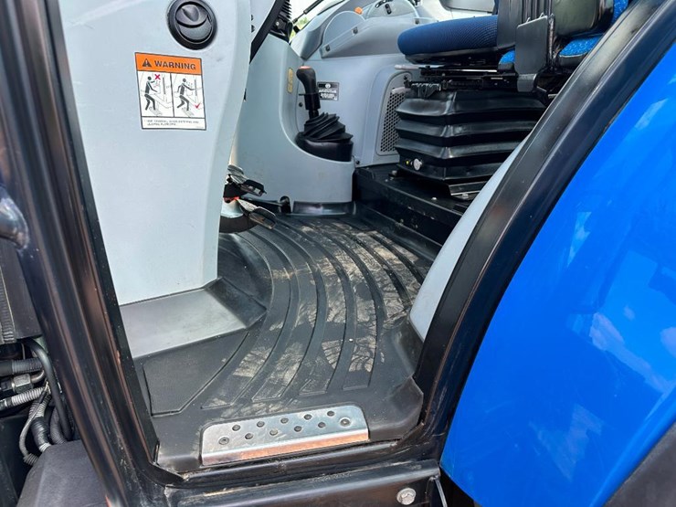2016-new-holland-t4.120-image-56