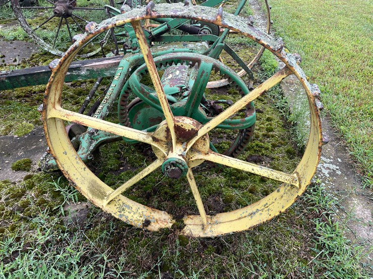 #7491-•-antique-john-deere-mower-image-10