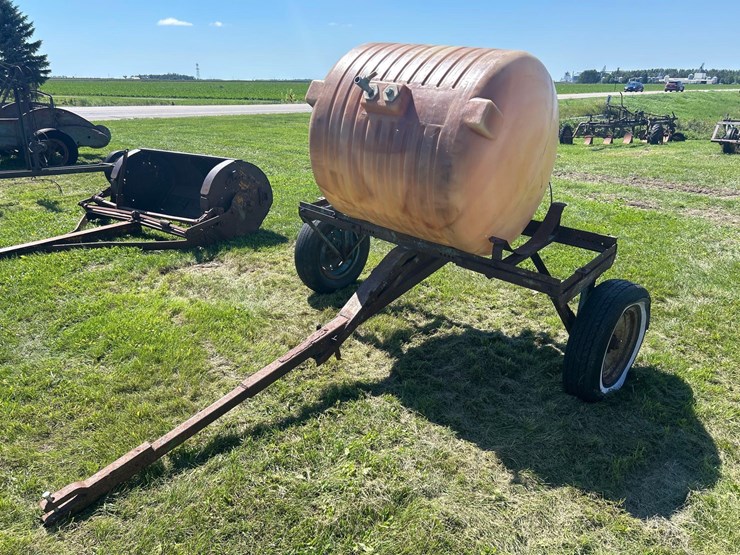 poly-tank-and-trailer-image-1