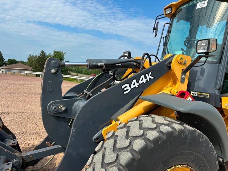 2014-deere-344k-image-27