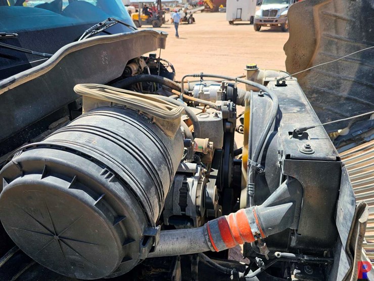 2003-international-durastar-4300-image-6