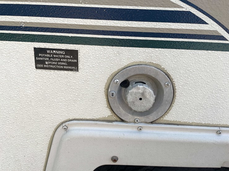 #1357-•-1999-camplite-pop-up-camper-(no-title)-(of)-image-10