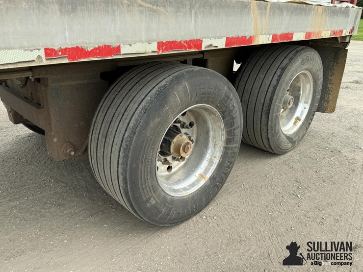 1979-city-t/a-side-dump-sugar-beet-trailer-image-12