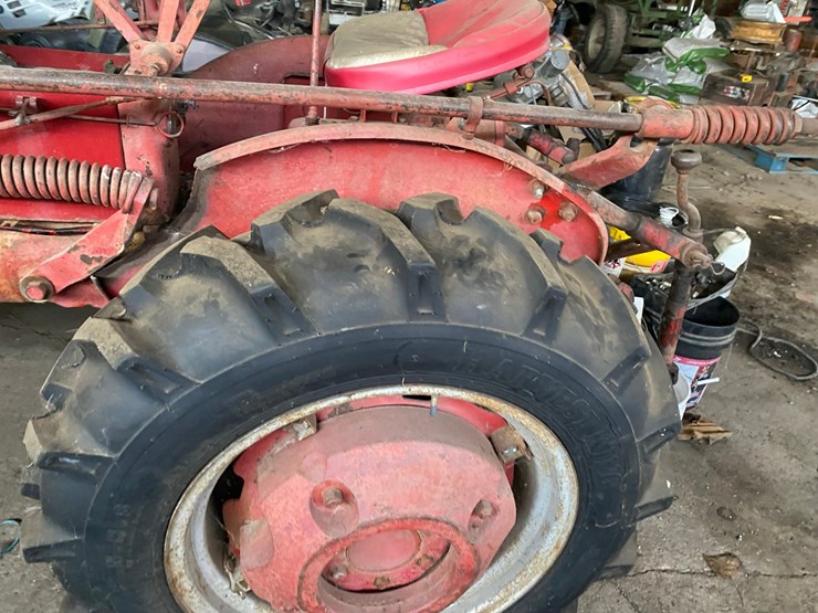 farmall-130-with-single-point-fast-hitch-image-2