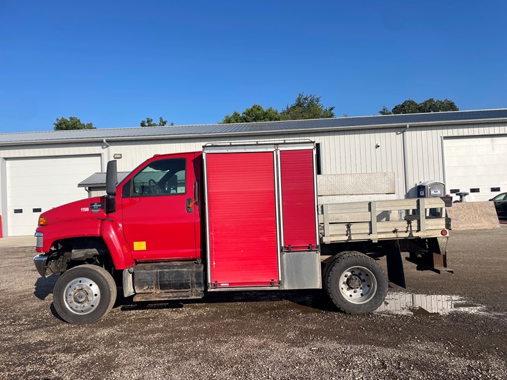 #6287-•-2005-chevy-c4500-4x4-service-truck-image-8