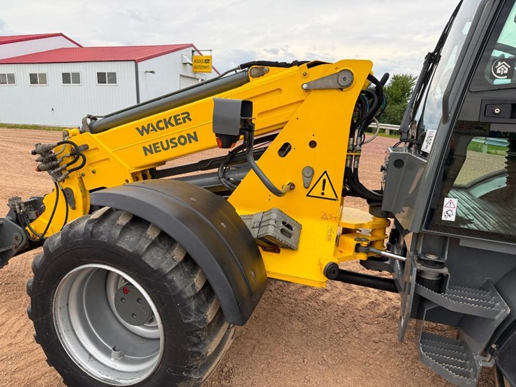 2015-wacker-neuson-wl60t-image-35