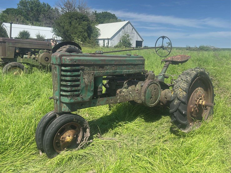 john-deere-h-image-8