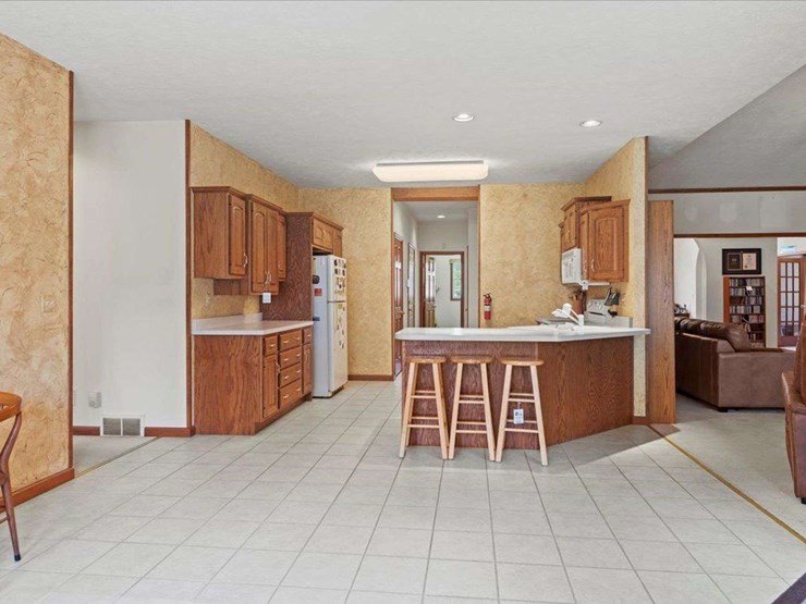 114-heatherstone-dr.-chatham,-il-62629-image-13