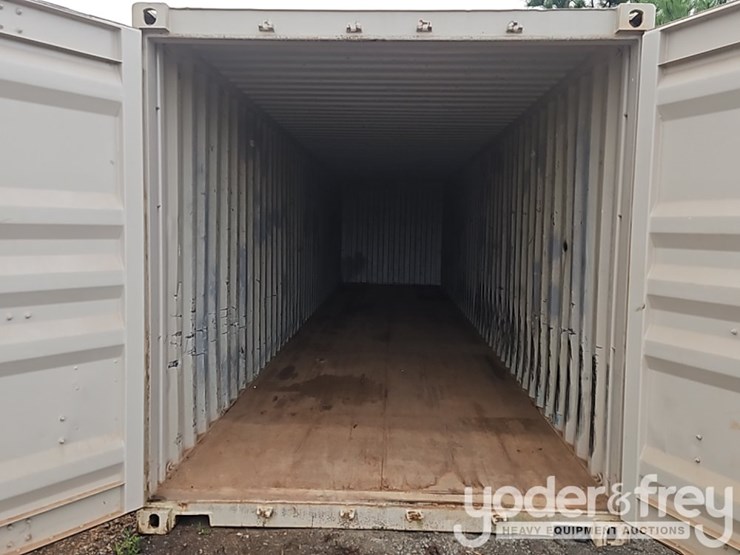40'-container-single-walk-door,-2-side-doors-image-10