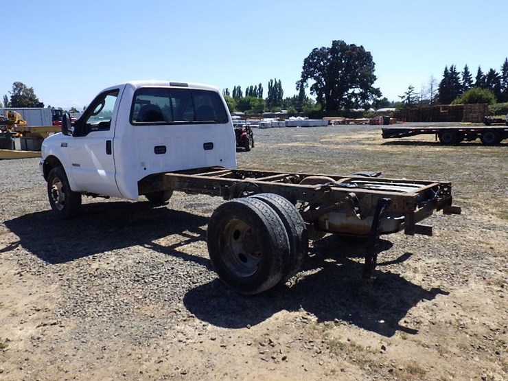 2004-ford-f550-image-5