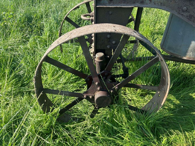 mccormick-deering-titan-10-20-image-17