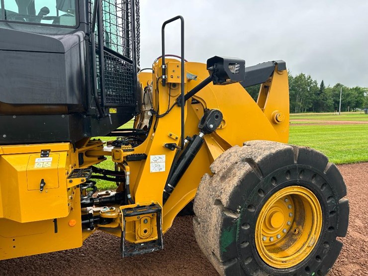 2019-caterpillar-938m-image-36