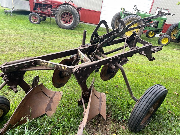 #7469-•-john-deere-plow-image-6