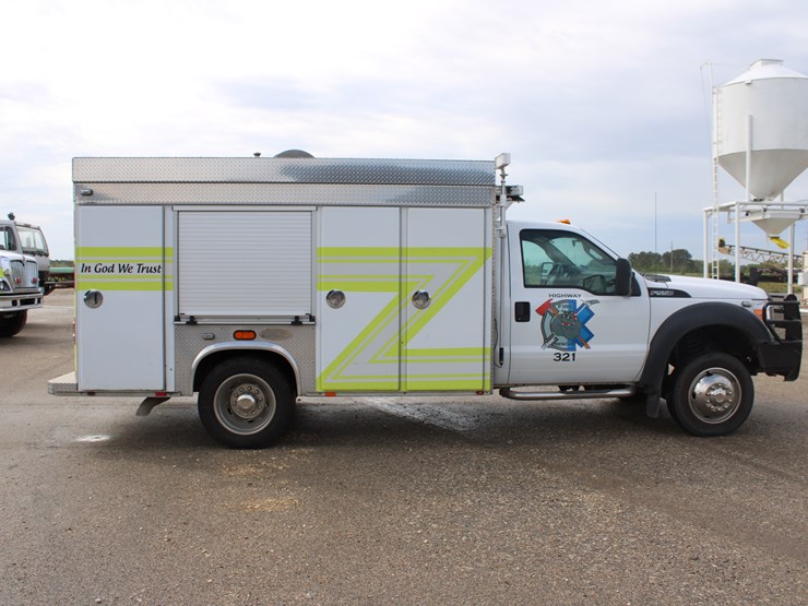 2011-ford-f550-image-3