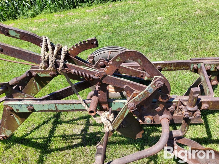john-deere-44-image-14