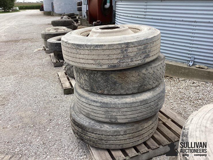 285/75r24.5-tires-&-rims-image-10