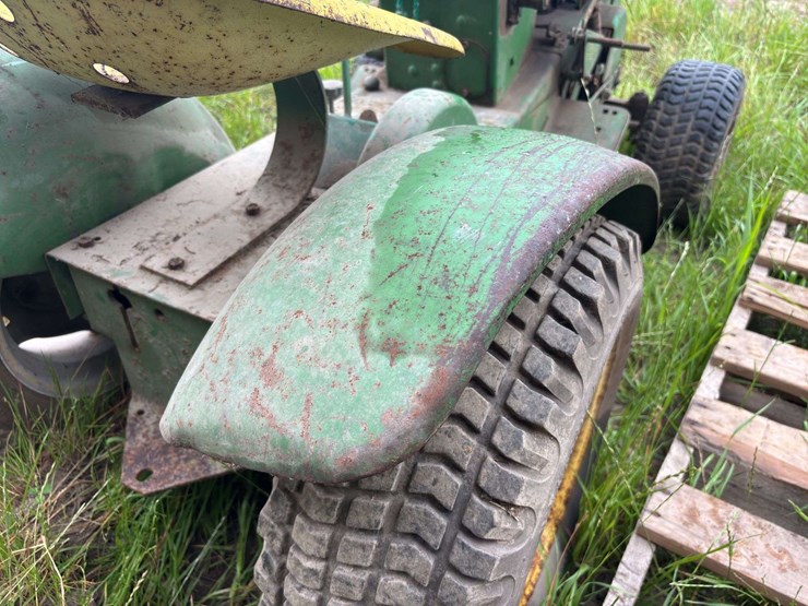 john-deere-110-image-61