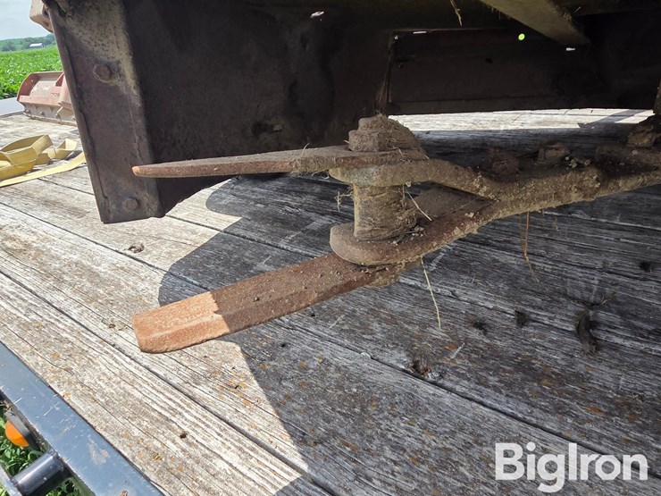 john-deere-pull-type-shredder-image-19
