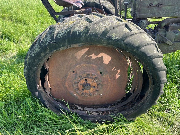 john-deere-model-b-image-29