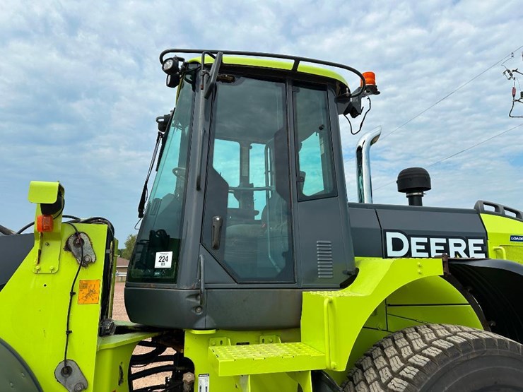 2010-deere-644k-image-12
