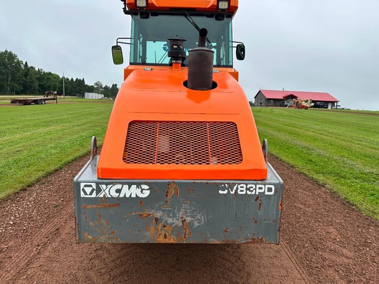 2018-xcmg-cv83pd-image-16