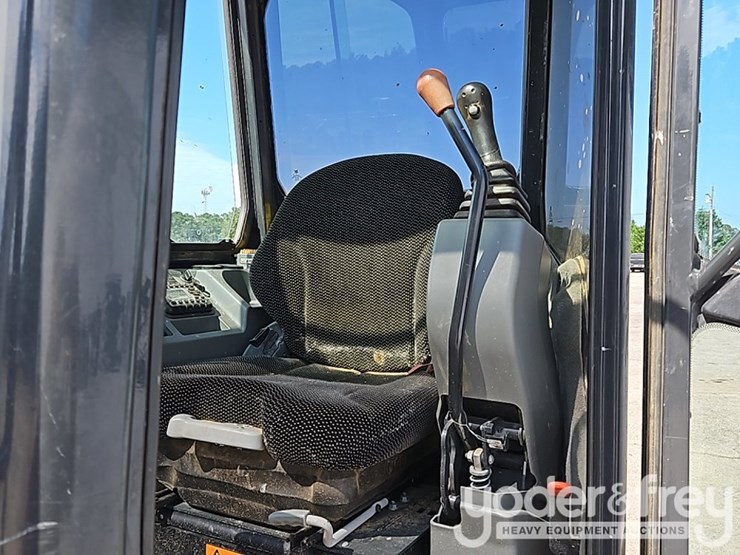 2021-bobcat-e35-image-50