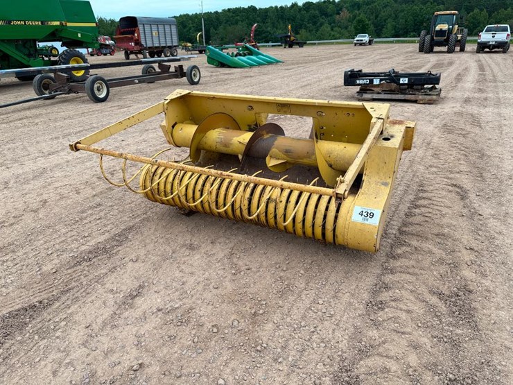 new-holland-790w-image-1