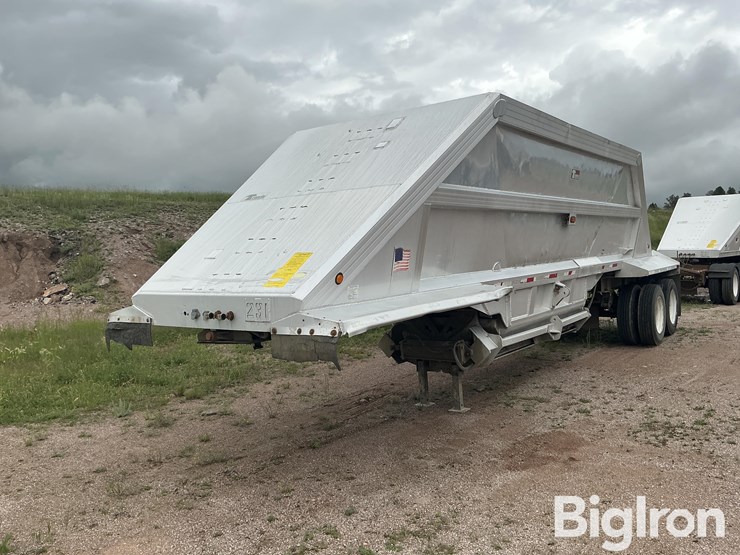 2003-travis-35-ft-image-3