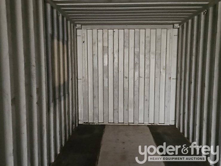 40'-container-single-walk-door,-2-side-doors-image-15