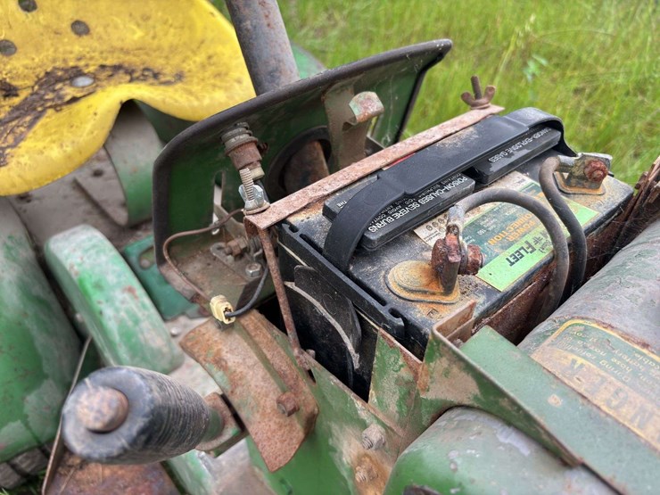john-deere-110-image-37