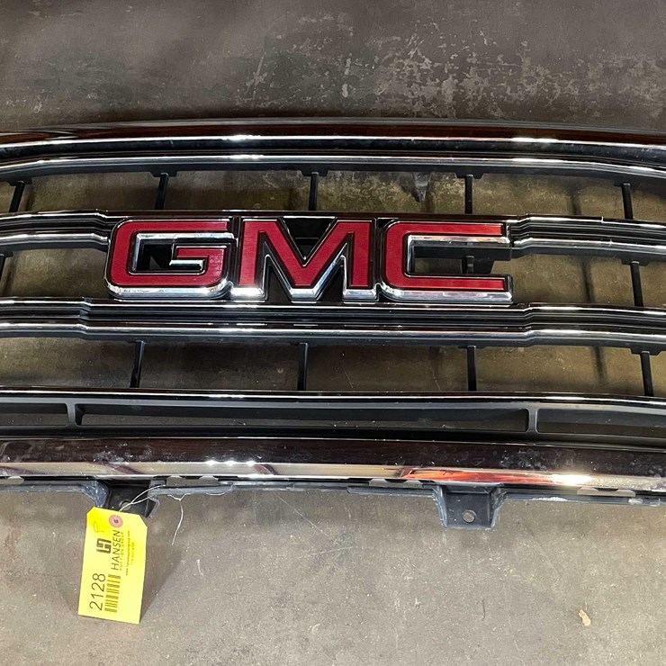 #2128 • GMC Grille (PR5)