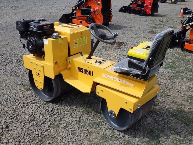 2025-mms-ms850j-ride-on-roller-image-2