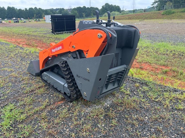 #1006-•-unused-hrc600l-mini-skid-steer-image-5