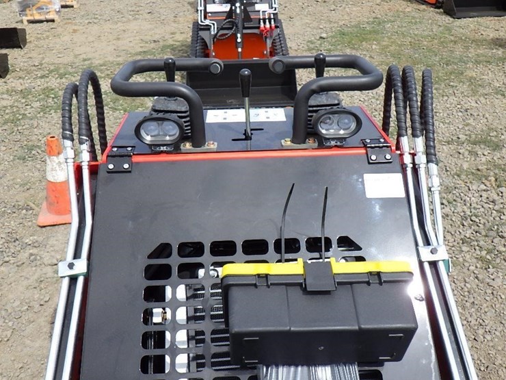 2025-mms-ms380r-skid-steer-tracked-loader-image-11