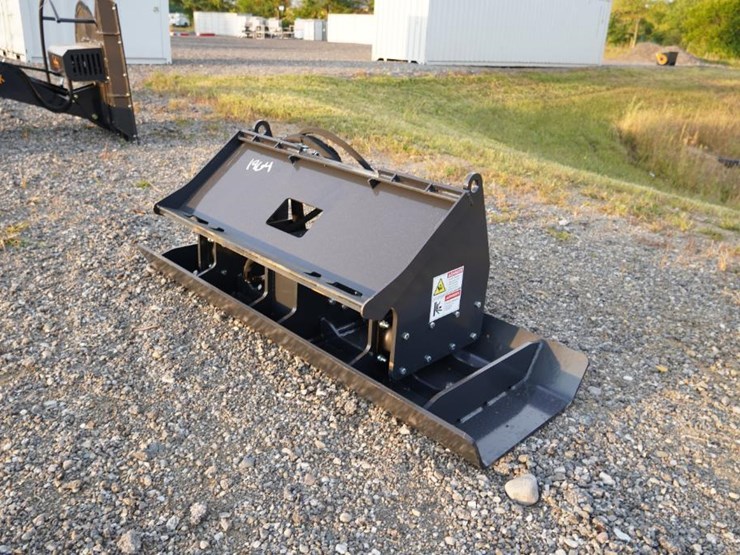 #1350-•-new-landhonor-skid-steer-vibratory-plate-compactor-image-3