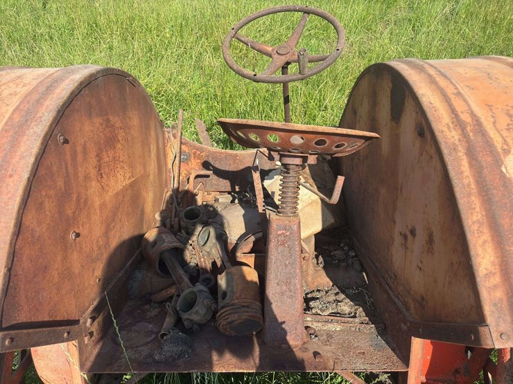 allis-chalmers-25-40-parts-image-28