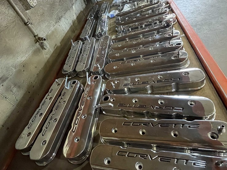 #2127-•-gm-ls-valve-covers-(pr6)-image-2