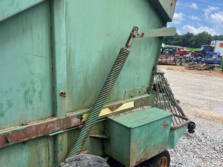 john-deere-510-image-17