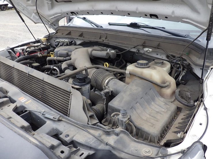 2013-ford-f550-image-14