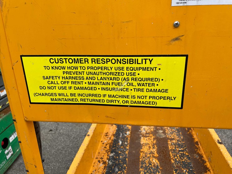 #1369-•-10'-scissor-lift-(o2)-image-7
