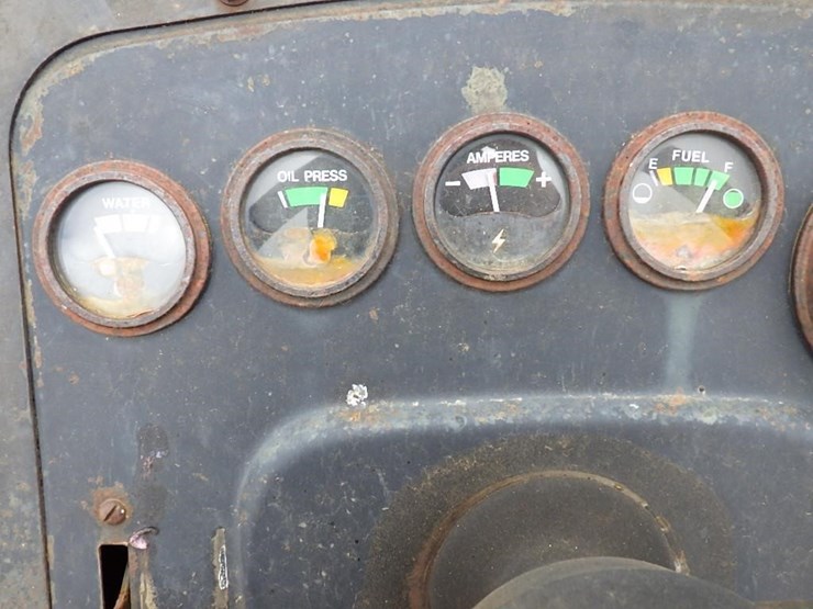massey-ferguson-255-image-18