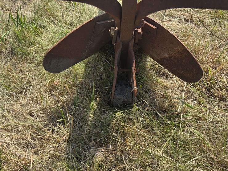 horse-drawn-potato-plow-image-12
