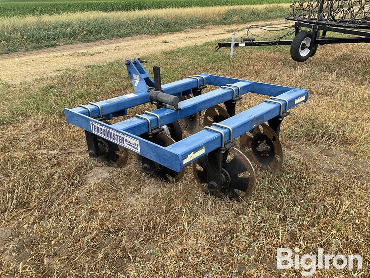 blu-jet-track-master-image-7