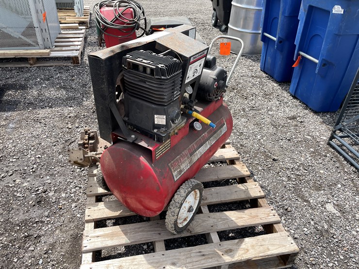 #6350-•-ridgid-pipe-vise-image-2