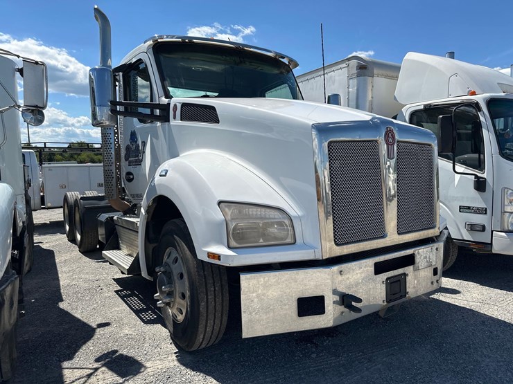 2020-kenworth-t880-image-3