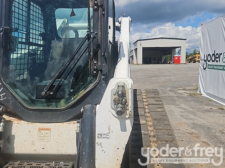 2023-bobcat-t870-image-22