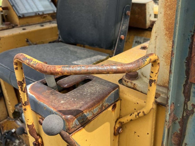 komatsu-track-loader-*inop-image-20