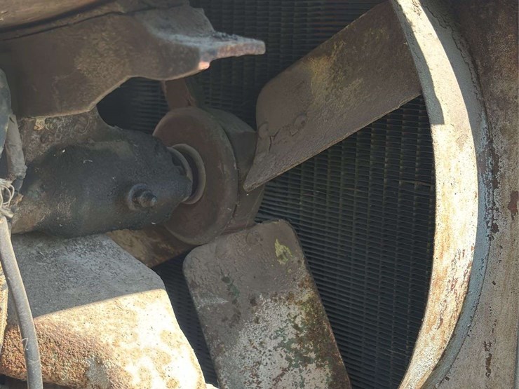 john-deere-model-w111-engine-image-10